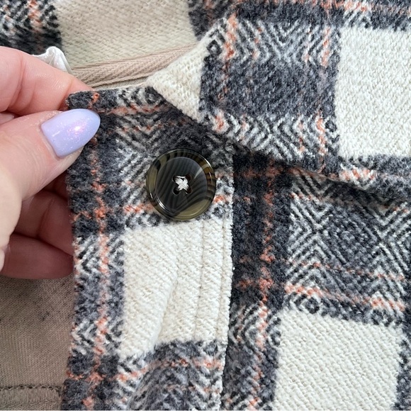 For The Republic Cropped Flannel Shacket - Picture 9 of 16